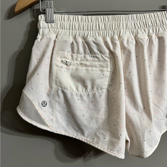 Lululemon Swift Ultra White Confetti Running Shorts (Size 6) - Picture 7 of 12